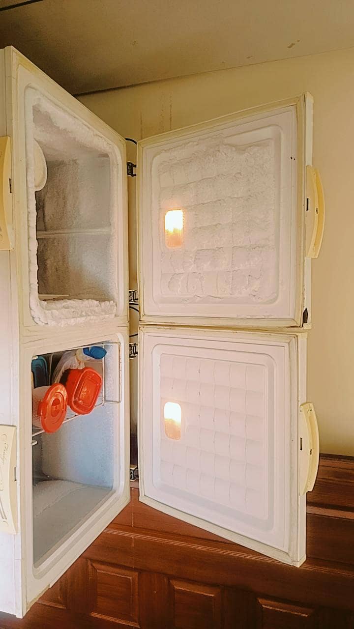 Waves Deep Freezer. . 1