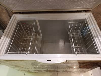 Waves Freezer- excellent freeze in mins