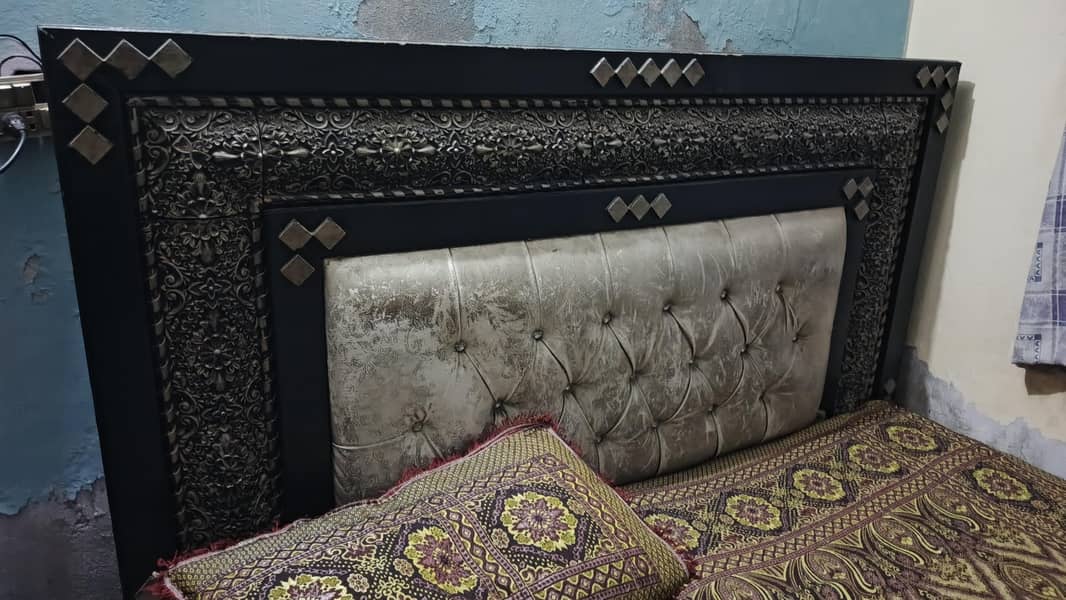 Double Bed,Dressing, Side Table's 1