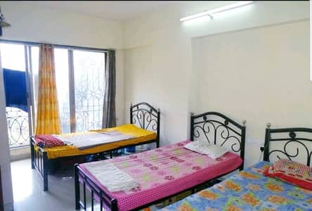 Daily basis room for couple family girls boys