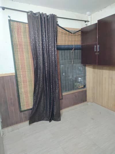 Daily basis room for couple family girls boys