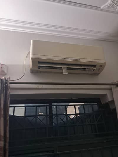 1.5 Ton Split AC for Sale – Excellent Condition