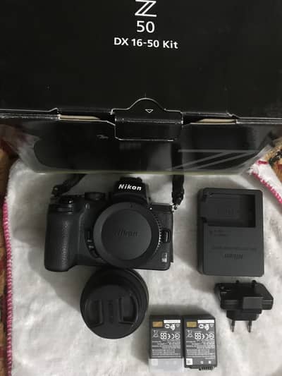 Nikon z50 camera 16/50 dx  lens