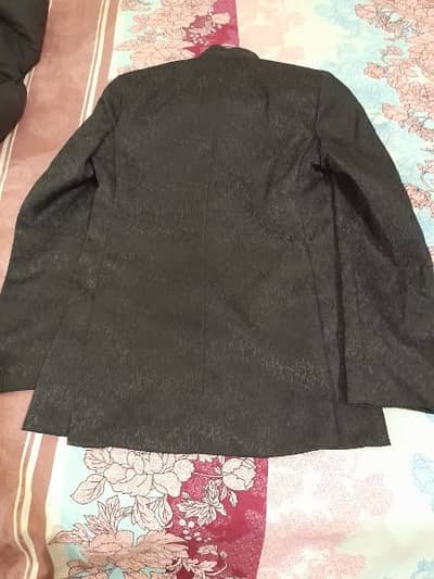 only black prince coat 1 time used 10/10 Condition