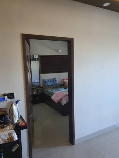 A 1700 Square Feet Flat In Diamond Residency For Sale