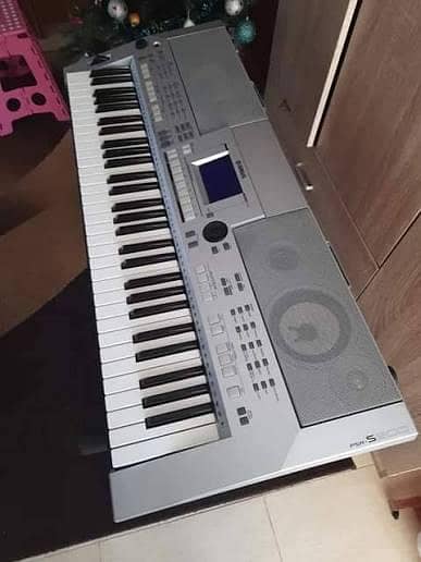 Yamaha psr s500