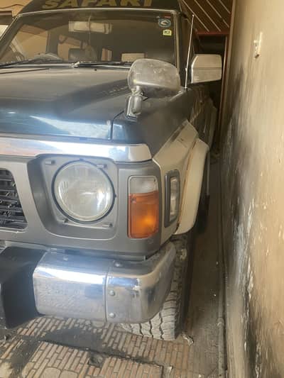 Nissan Safari GrandRoad