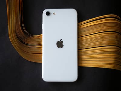 iphone SE ( Double sim Offical Pta approved)