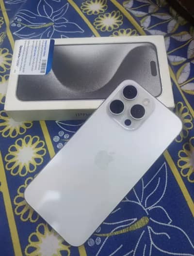 Iphone 15 pro max Jv 256 GB