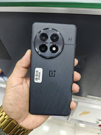 One Plus 13 | 256GB 12GB | Flagship 8 Elite