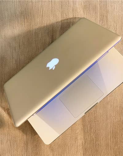 MacBook Pro i5 SSD-128GB RAM-8GB iGPU-1.5GB MacOS-15 2012 Apple Laptop