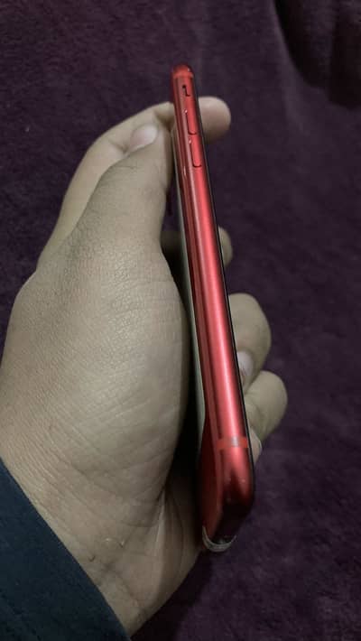 iPhone SE 2020 64gb all okay.