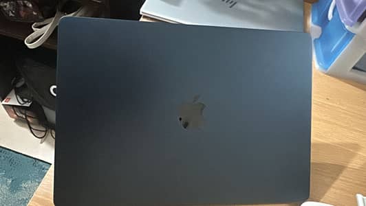 Apple Macbook M2 /2023
