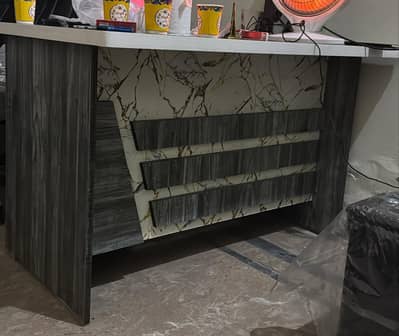 Brand new office table for sale