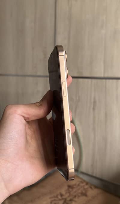 iPhone 16 pro max (NON PTA)