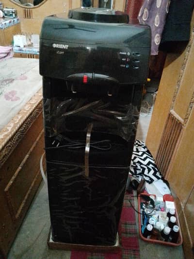 orient water dispenser model 529 black color
