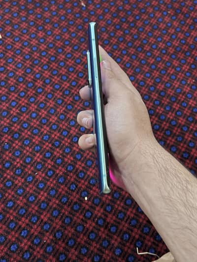 One plus 8 pro 12 256