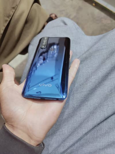 Vivo v15