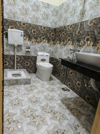 10 MARLA 3 BED LOWER PORTION AVAILABLE FOR RENT