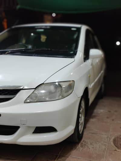 Honda City 2006 White – Alloy Wheels – Neat Clean – Lahore Reg