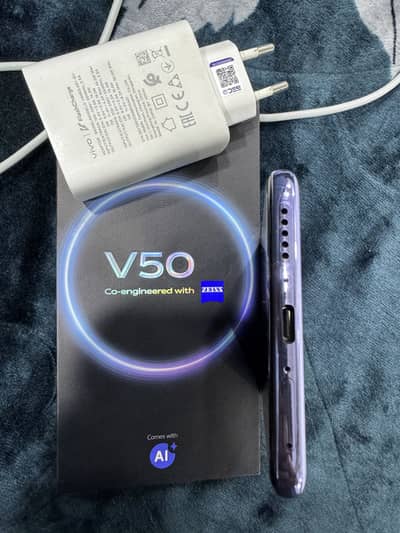 Vivo V50