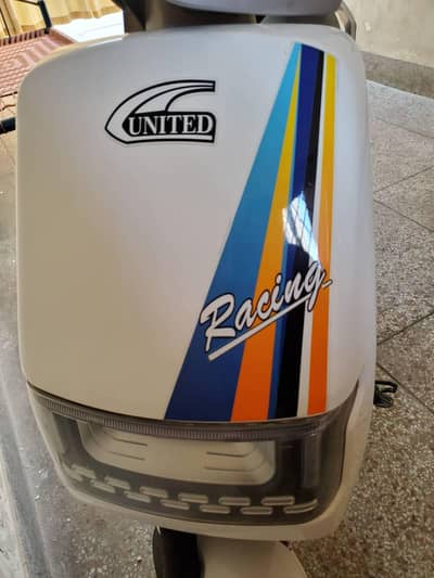 Electric classy scooty very urgent sale