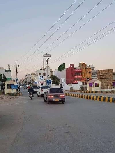 400 yards leased plot  *** Next to 60 ft road ***