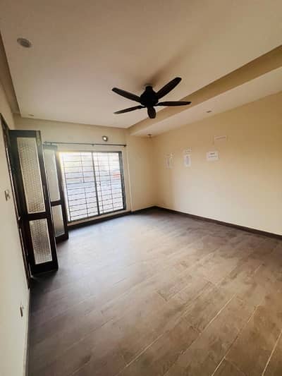 West Open 4Bed DD flat for Sale Askari 6  G+13 Building 3000 sq fet