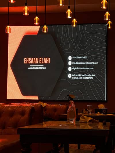 Indoor & Outdoor SMD Screens, LCD LED Advertising Displays, Video Wall