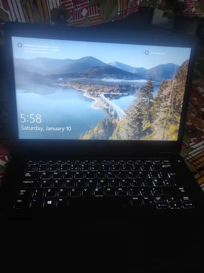 Dell latitude 5480 | Core i5 6440HQ Quad core | 8GB DDR4 Ram | 256 SSD