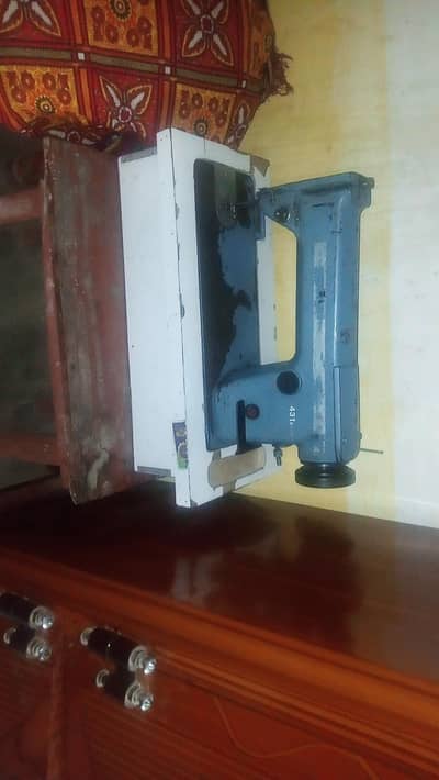 Sewing Machine For Sale