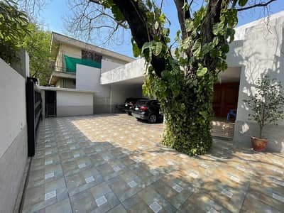 2 KANAL HOUSE FOR SALE IN LAHORE CANTT