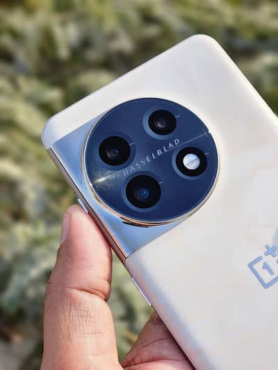 OnePlus 11 Marble Edition