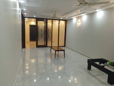 12 Marla Luxury Lower Portion For Rent In Main Cantt Lahore