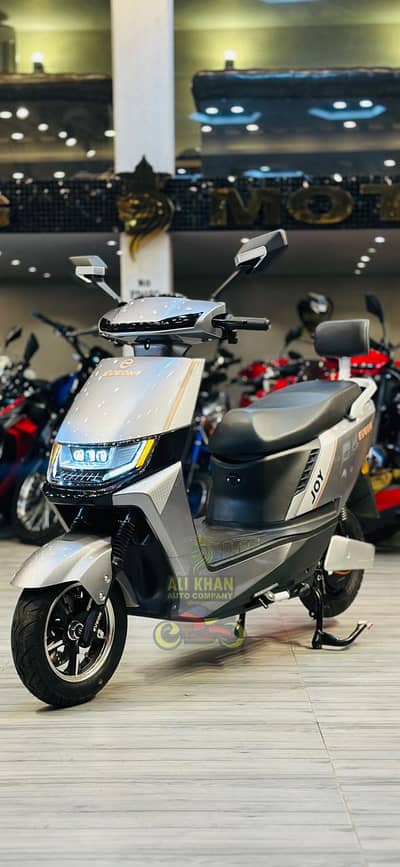 METRO YADEA EVEE AIMA RAMZA SCOOTY SCOOTER GENZ T9 Sport Girls boy