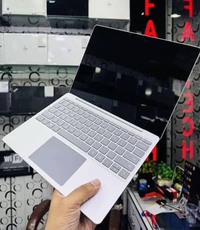 Microsoft surface  go core i5-10 generation 8/256 SSD. 2k Touch Displ.