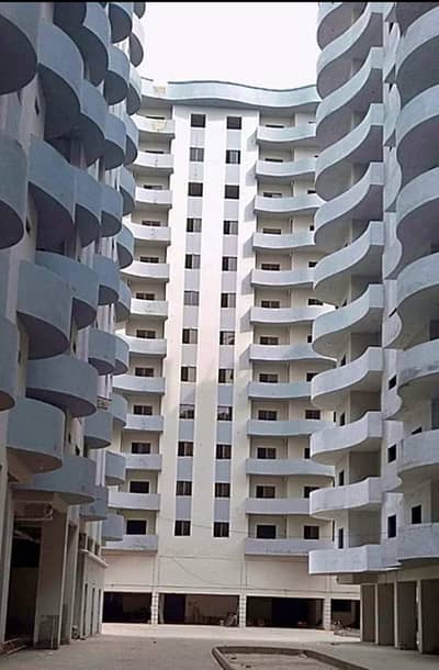 700 Sq. Feet Flat for Sale In Scheme 33 Prime Location