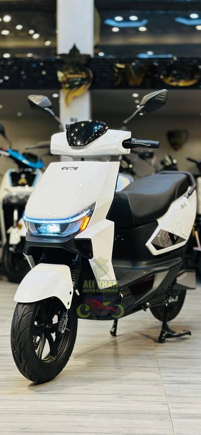 SCOOTY SCOOTER M6 E8S Pro T9 YADEA G7 T5 RAMZA EVEE NISA C1 AIR MALE