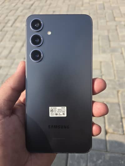 Samsung Galaxy S24 plus