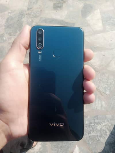 vivo y17