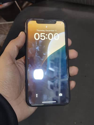 iphone XR 128GB 93% Battery