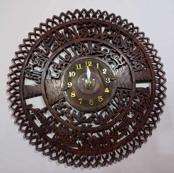 Handmade Wooden Wall Clock by No Brand - Elegant Décor for Home and Office