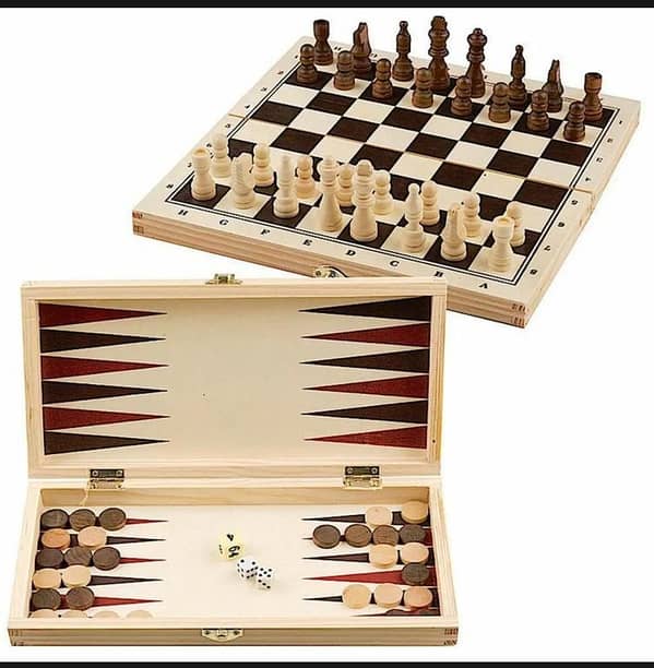 Wooden 2-in-1 Chess Set with Backgammon - Foldable Design