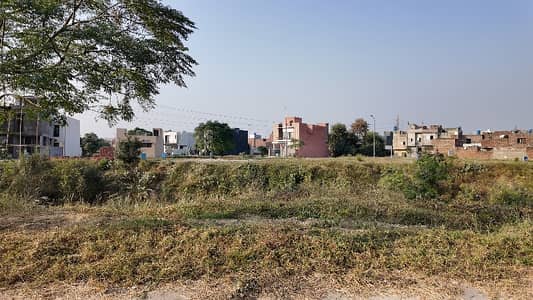 Residential Plot Is Available For sale In DHA Phase 8 - Block Y