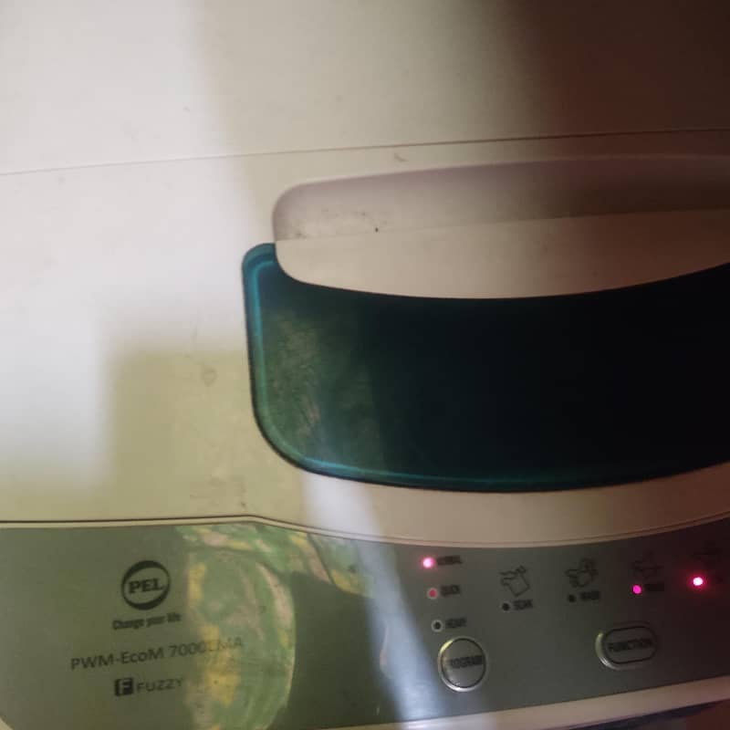 fully functional automatic washing machine 10