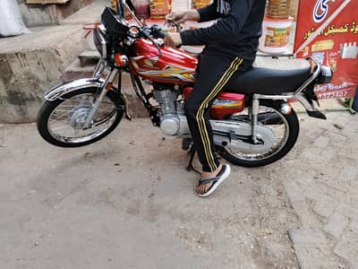 Honda CG 125 2025