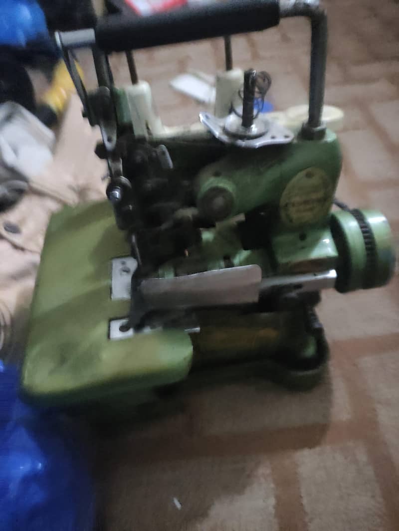 overlock machine 1