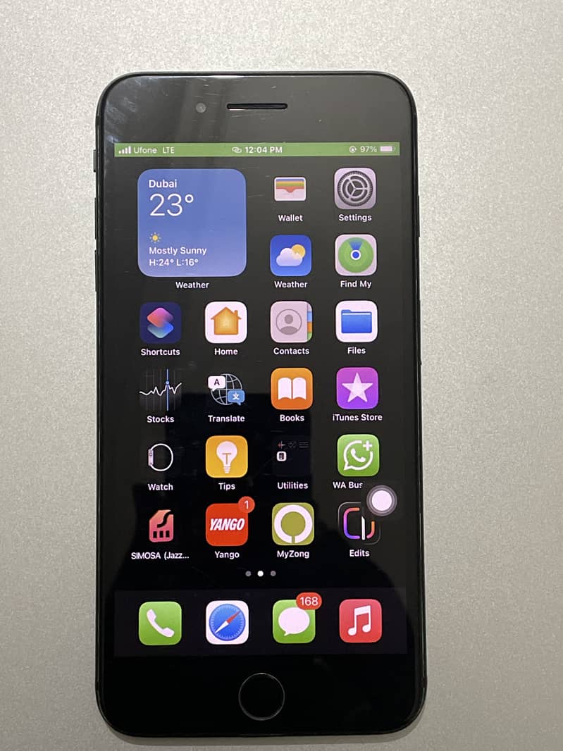 Apple iPhone 7 Plus 1