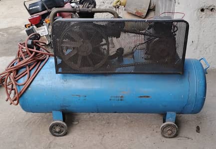 Air Compressor 5.5 HorsePower
