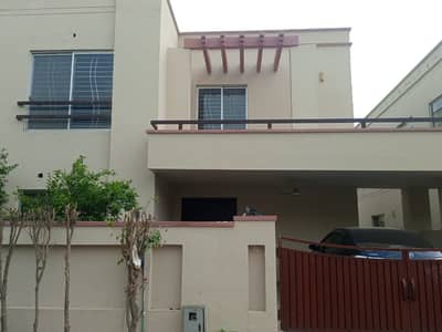 5Marla House For Rent Near To Park Near To Commercial Ideal Location